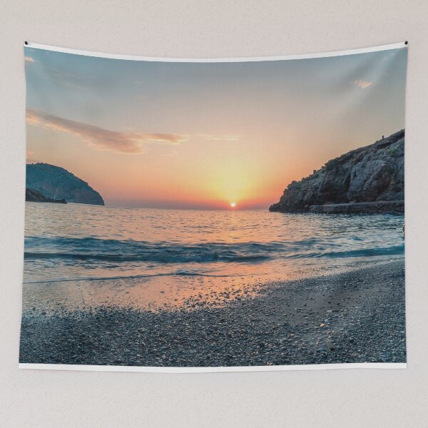 Artikelvorschau, CALA ROTJA - CANYAMEL - MALLORCA - BEACHES - SUNRISE - PHOTO - DECO entworfen und verkauft von Tropical Blood.