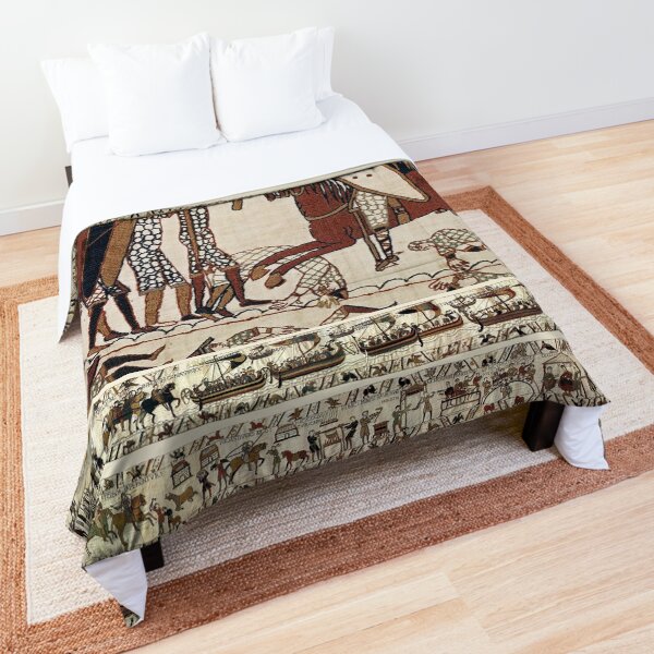 THE BAYEUX TAPESTRY ,BATTLE OF HASTINGS ,NORMAN KNIGHTS COMBATTING HORSEBACK Comforter
