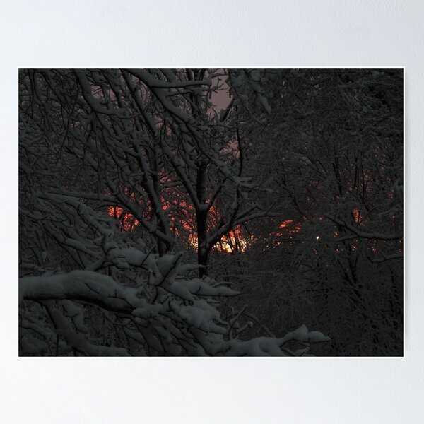 Artikelvorschau, Schnee bedeckte Sonnenuntergang entworfen und verkauft von sensameleon.