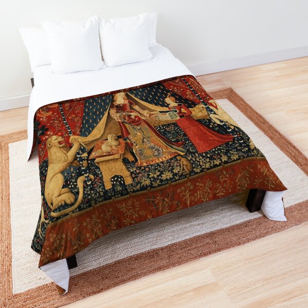 Tapestry: The lady and the unicorn Comforter