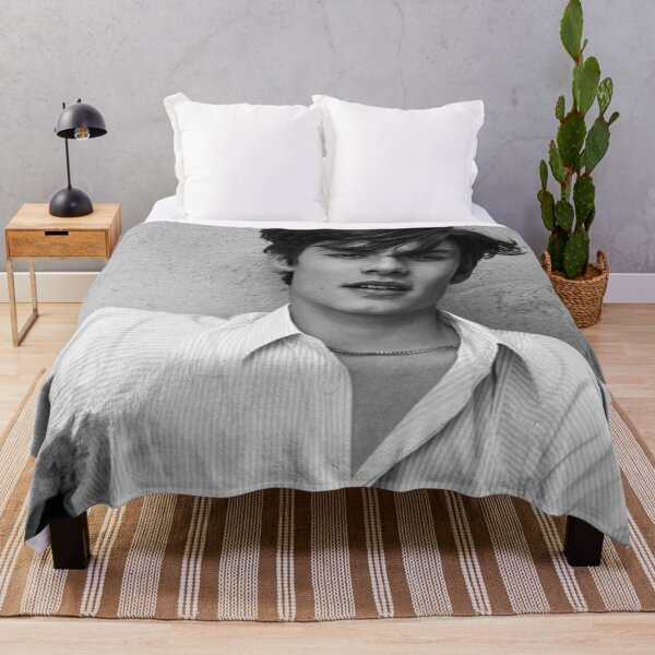 Louis Partridge Collage Throw Blanket Blanket Sofa Quilt Blanket
