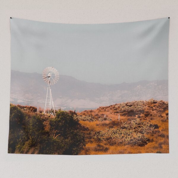 Aperçu de l'œuvre Moulin à vent et jardin de cactus vert avec vue sur la montagne et ciel bleu créée et vendue par Mrvell.