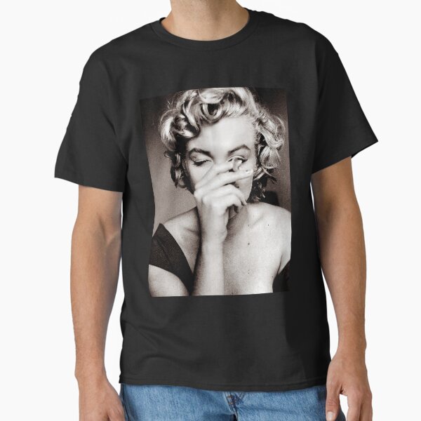 Vista previa del artículo con la obra «Instantánea sincera de "Marilyn Monroe fumando un cigarrillo"», diseñado y vendido por Gascondi.