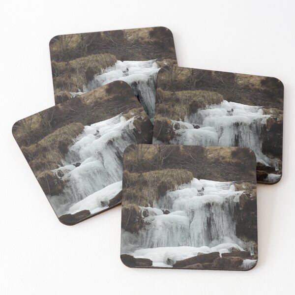 Aperçu de l'œuvre Frozen Waterfall créée et vendue par Joanne Babb.