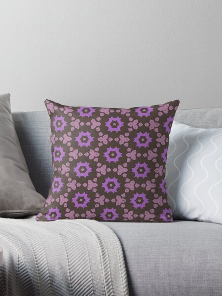 Retro floral pattern mandala purple Throw Pillow