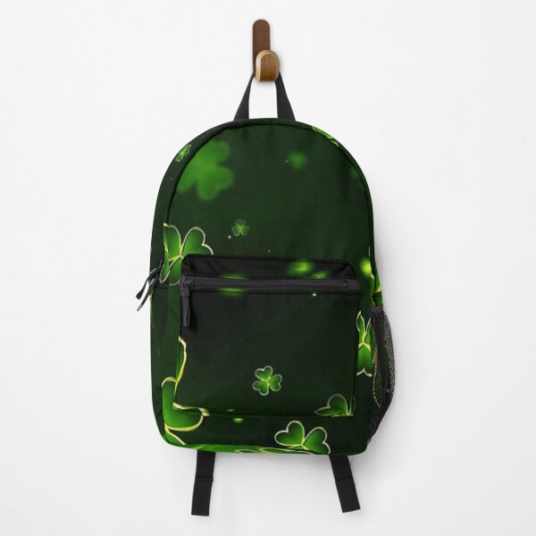 Aperçu de l'œuvre Papier peint irlandais shamrock créée et vendue par LQTDesigns.