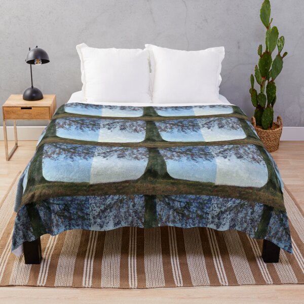 Item preview, Debajo del árbol designed and sold by Jean Gregory Evans.