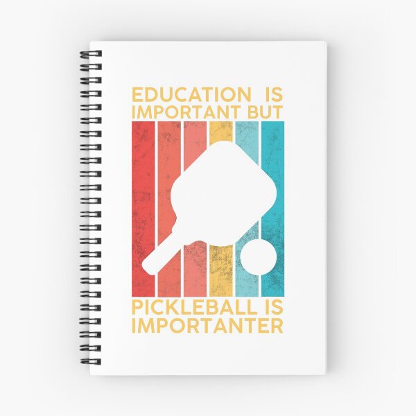 Artikelvorschau, Bildung ist wichtig, aber Pickleball ist wichtiger Weiß entworfen und verkauft von DeeXdesigns.