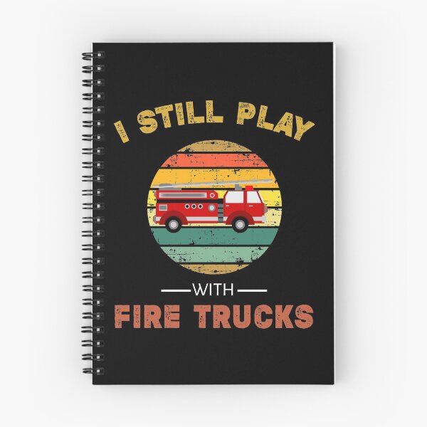Artikelvorschau, Ich spiele immer noch mit Feuerwehrautos, lustigem Feuerwehrauto-Geschenk, lustigem Feuerwehrauto, Feuerwehrauto, Feuerwehrauto entworfen und verkauft von Essakhi12.