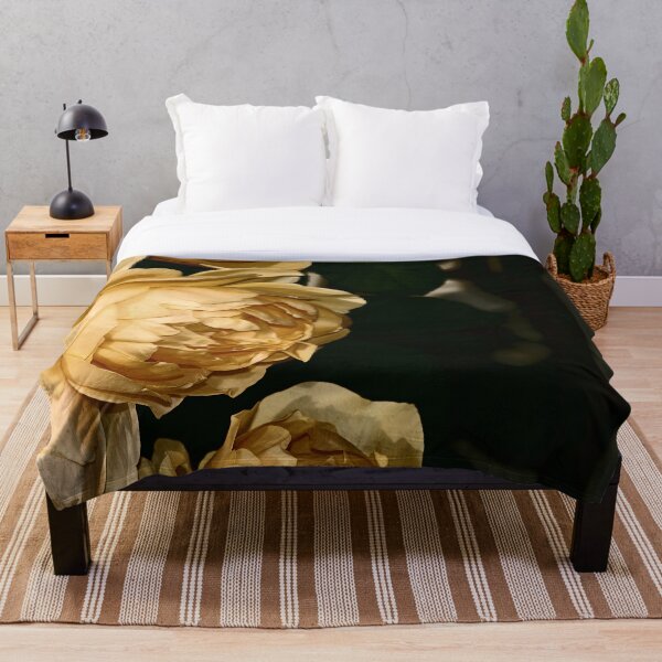 Vintage style mellow yellow English rose like golden buttermilk with black Throw Blanket