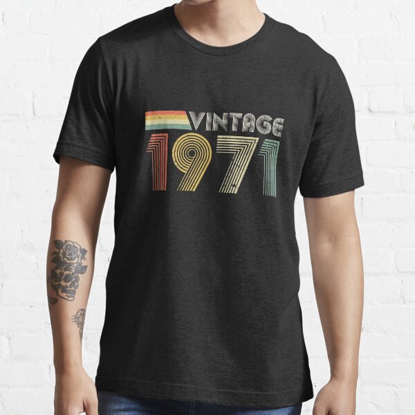 Vintage 1971, 50th Birthday Gift Essential T-Shirt