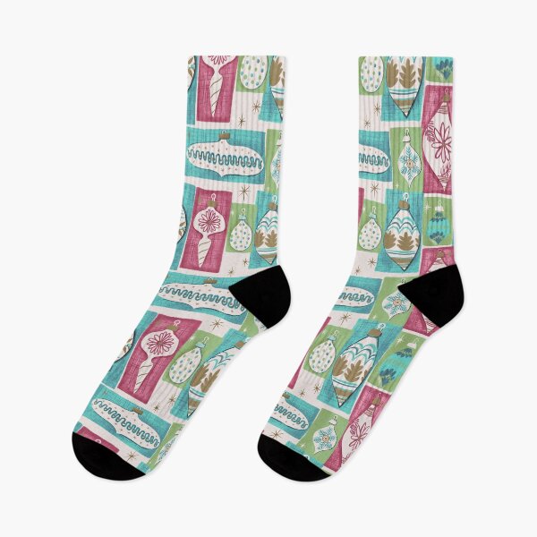 Artikelvorschau, Vintage Weihnachtsverzierungen in Fröhlich und Hell entworfen und verkauft von Raqilu Designs.