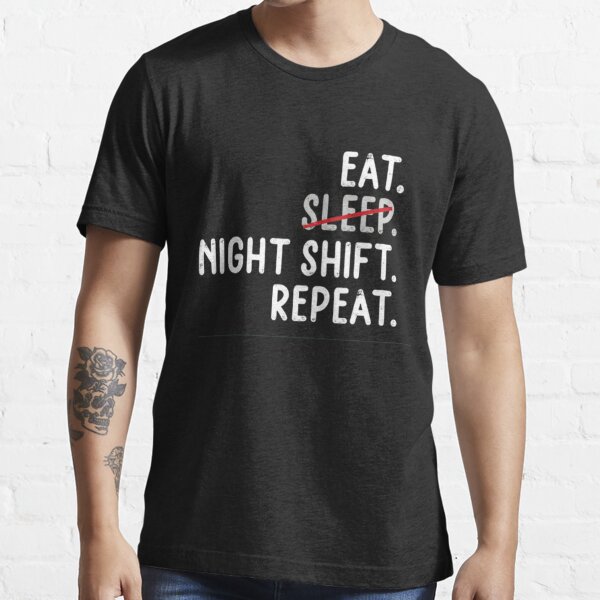 Night Shift Worker Unisex Softstyle T-Shirt Plus Sizes Graphic Tee Goth  Shirt Emo Clothing Halloween Witchy Horror Shirt Graveyard Shift