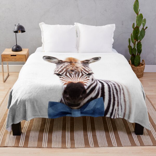 Artikelvorschau, Baby Zebra Mit Fliege, Tierbabys Kunstdruck von Synplus entworfen und verkauft von synplus.