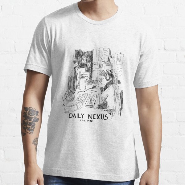 STAFF DESIGN 2018-2019 Black & White Essential T-Shirt