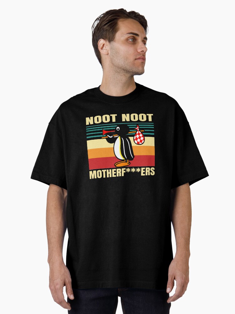 Imagen 1 de 7, Camiseta oversize con la obra Noot Noot Pingu Meme Regalo divertido Noot Noot, diseñada y vendida por Ake10.
