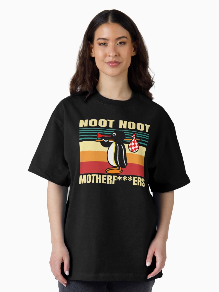 Imagen 2 de 7, Camiseta oversize con la obra Noot Noot Pingu Meme Regalo divertido Noot Noot, diseñada y vendida por Ake10.