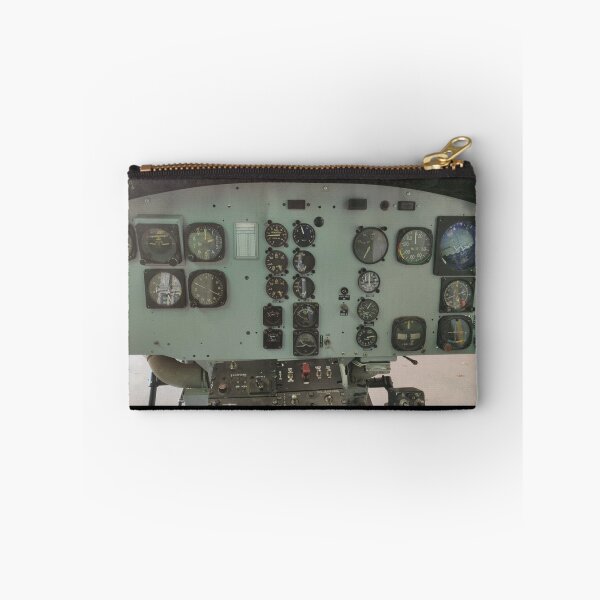 Artikelvorschau, Instrumententafel uh-1 Hubschrauber huey 218 entworfen und verkauft von Huey 218: Restoring a legend.