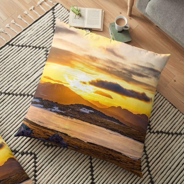 Frozen Sunset, Glas Bheinn Summit Plateau Floor Pillow