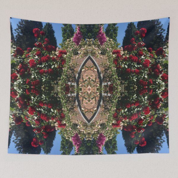 Item preview, De la bahía de Dublín a Tasmania: un ramo de rosas navideñas de Erin designed and sold by RoseAromas.