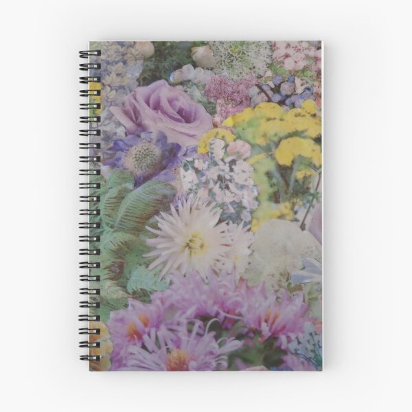 Artikelvorschau, Hochsommer in der Dämmerung Blumencollage entworfen und verkauft von MillaFlora.