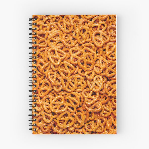 Aperçu de l'œuvre Mini bretzel salé motif de nourriture photo créée et vendue par patternsoup.
