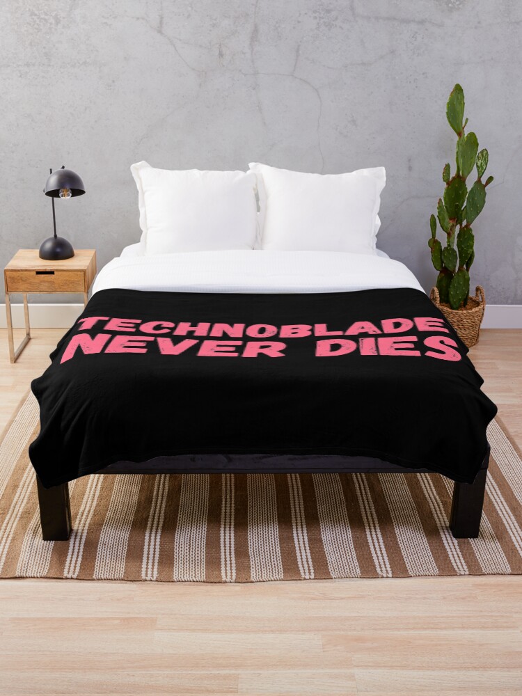 Technoblade Never Dies Blanket