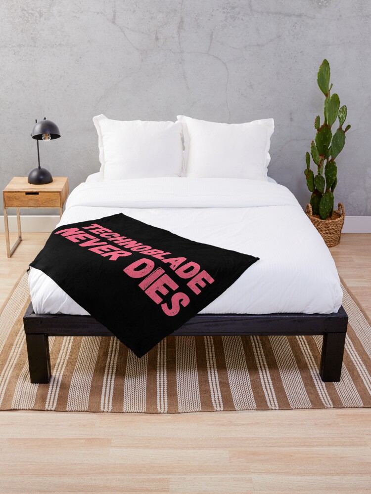 Technoblade Never Dies Blanket