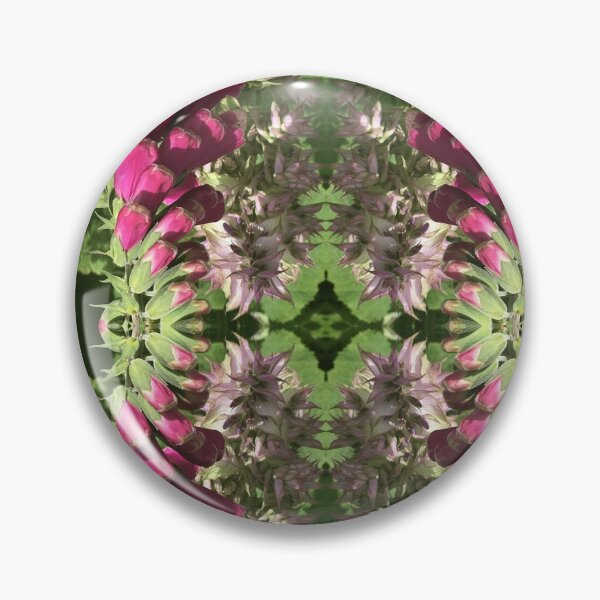 Artikelvorschau, Divine Botanicals: Lila herumtollende Fingerhüte in Emerald Green Gardens entworfen und verkauft von RoseAromas.