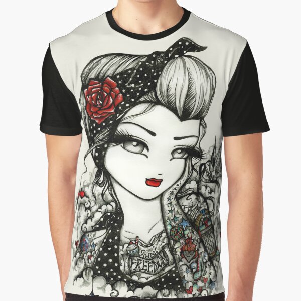 Vista previa del artículo con la obra «Chica pin-up tatuada en escala de grises con un toque de arte de fantasía de color», diseñado y vendido por hannahlynnart.