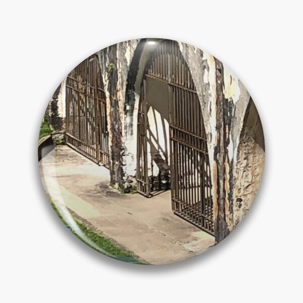 Item preview, Really neat how this was constructed located in San Juan Puerto Rico designed and sold by Taleta Hollis.