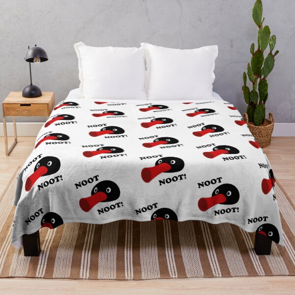 Vista previa del artículo con la obra «NOOT NOOT!», diseñado y vendido por Redkiwii.