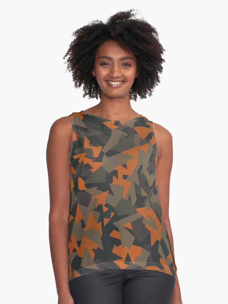 camo sleeveless shirt