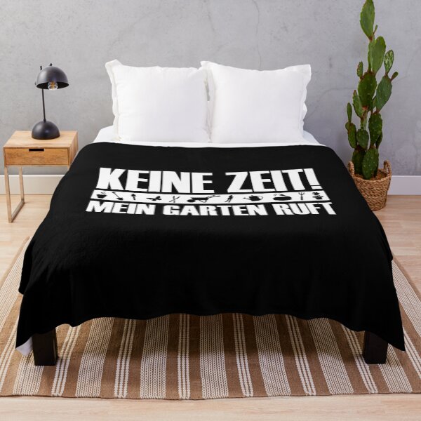 Artikelvorschau, Rentner Opa und Oma im Garten Gärtner Hobbygärtner entworfen und verkauft von besTmanuFacture.