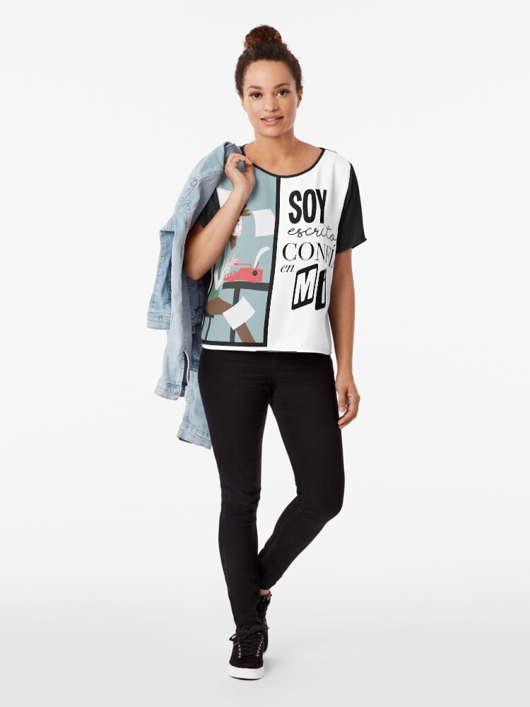 Vista alternativa de Blusa Soy escritor, confía en mí