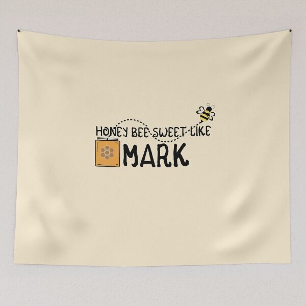 Aperçu de l'œuvre HONEY BEE SWEET MARK créée et vendue par IzzyDee-Designs.