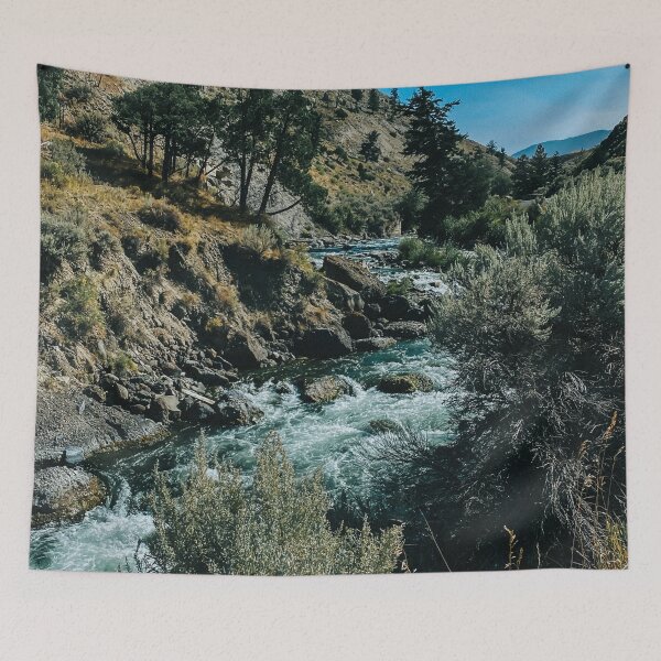 Aperçu de l'œuvre Rivière Yellowstone à Gardiner Montana créée et vendue par Zurickdesigns.