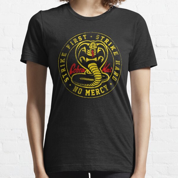 Logotipo de Cobra Kai Camiseta esencial