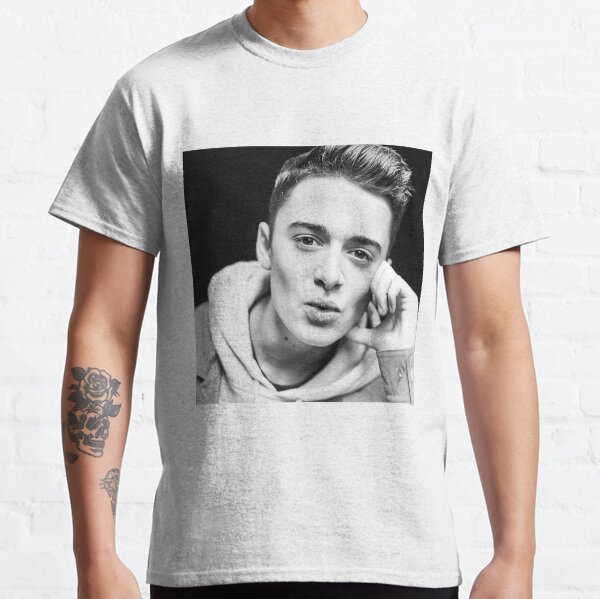 Noah Schnapp Camiseta clásica