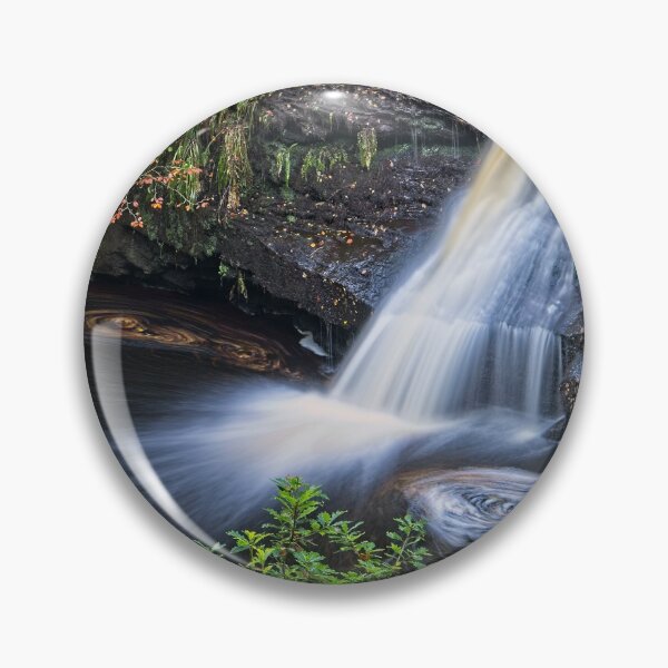 Artikelvorschau, Wasserfall im Hamsterley-Wald entworfen und verkauft von Martyn R Arnold Fine Art Nature & Landscape Photography.