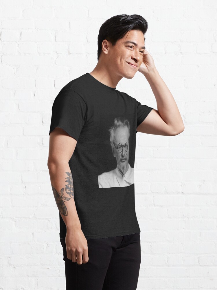 Alternate view of Lev Davidovich Bronstein, better known as Leon Trotsky, Revolutionary Classic T-Shirt