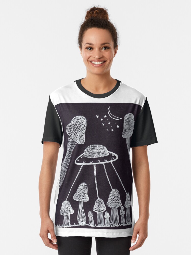 trippy alien t shirt