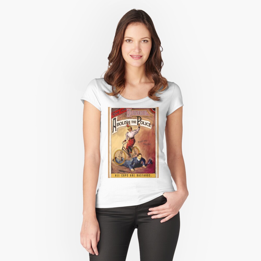 Aperçu de l'œuvre T-shirt échancré créée et vendue par EchoppeDeLoki.