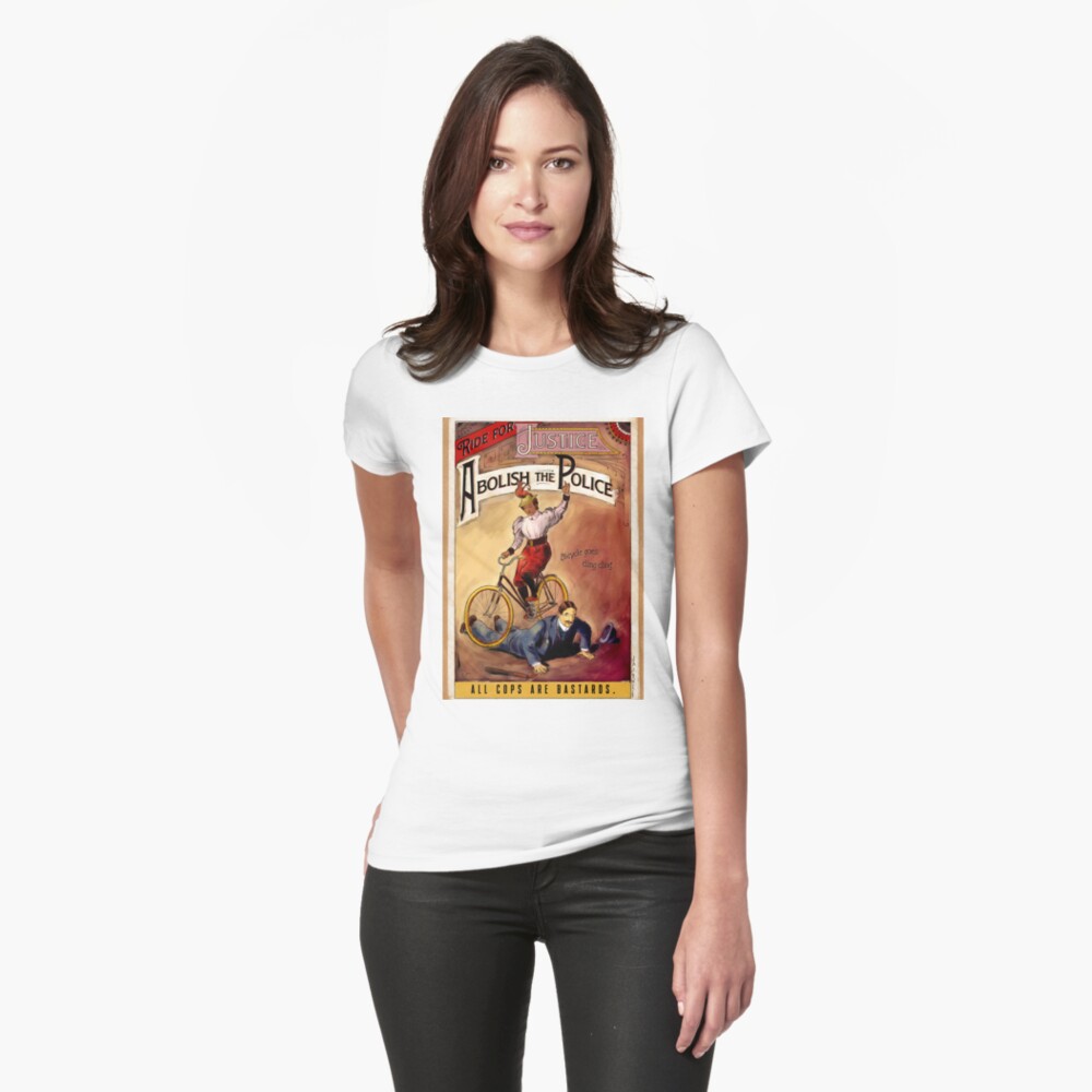 Aperçu de l'œuvre T-shirt moulant créée et vendue par EchoppeDeLoki.