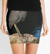 Little Blue Heron on the rocks Mini Skirt