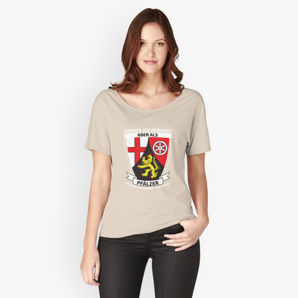 Artikel-Vorschau von Loose Fit T-Shirt, designt und verkauft von dynamitfrosch.