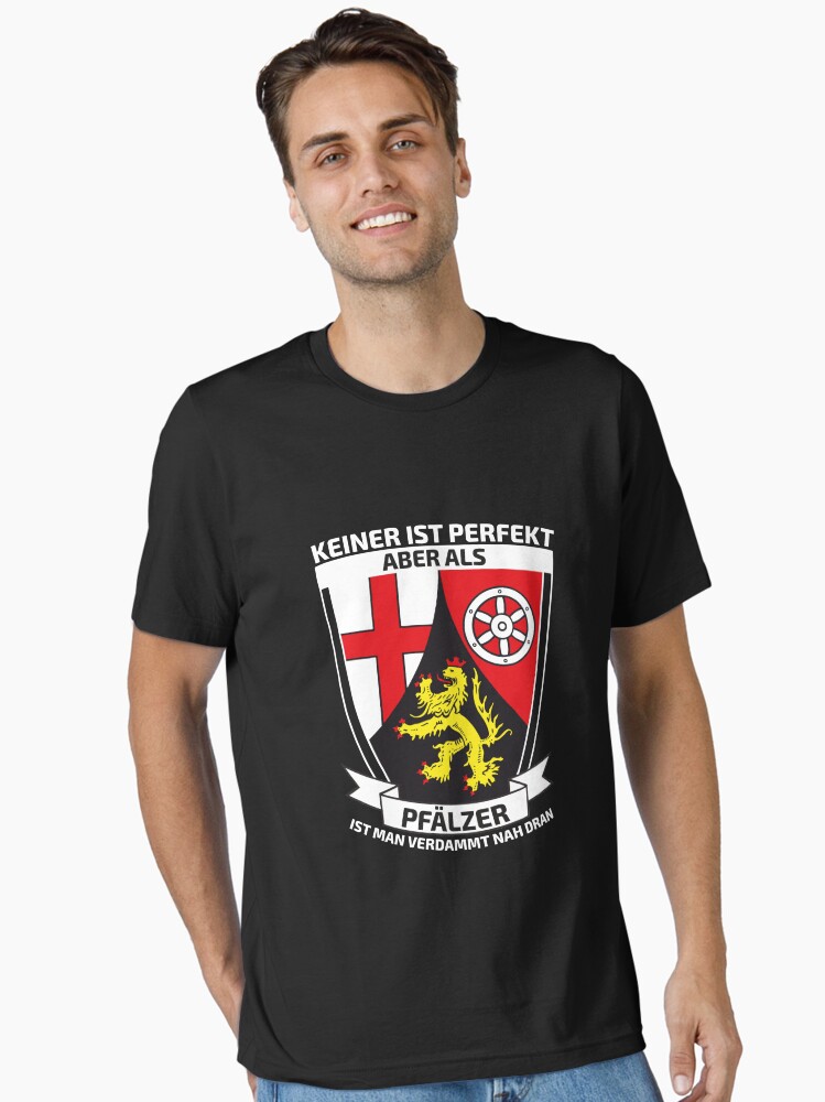 Thumbnail 1 von 7, Essential T-Shirt, Perfekte Pfälzer designt und verkauft von dynamitfrosch.