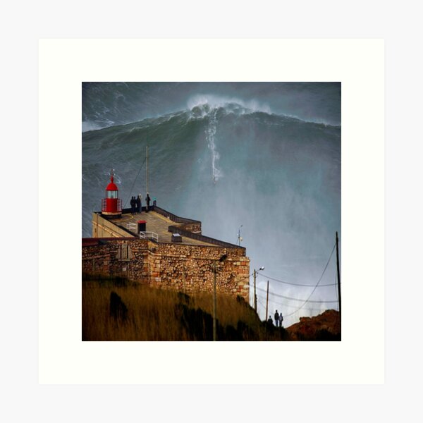 Aperçu de l'œuvre Les plus grandes vagues du monde Nazare Portugal créée et vendue par TugaCreations.