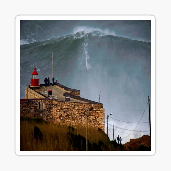 Aperçu de l'œuvre Les plus grandes vagues du monde Nazare Portugal créée et vendue par TugaCreations.