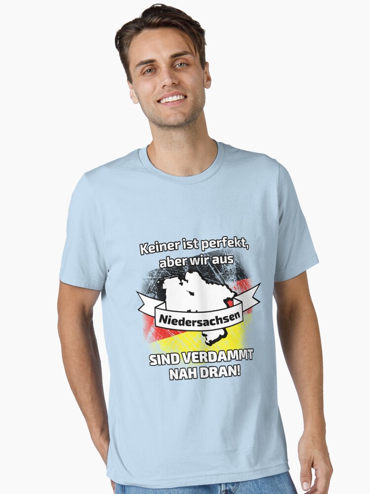 Thumbnail 2 von 7, Essential T-Shirt, Perfekt Niedersachsen designt und verkauft von dynamitfrosch.